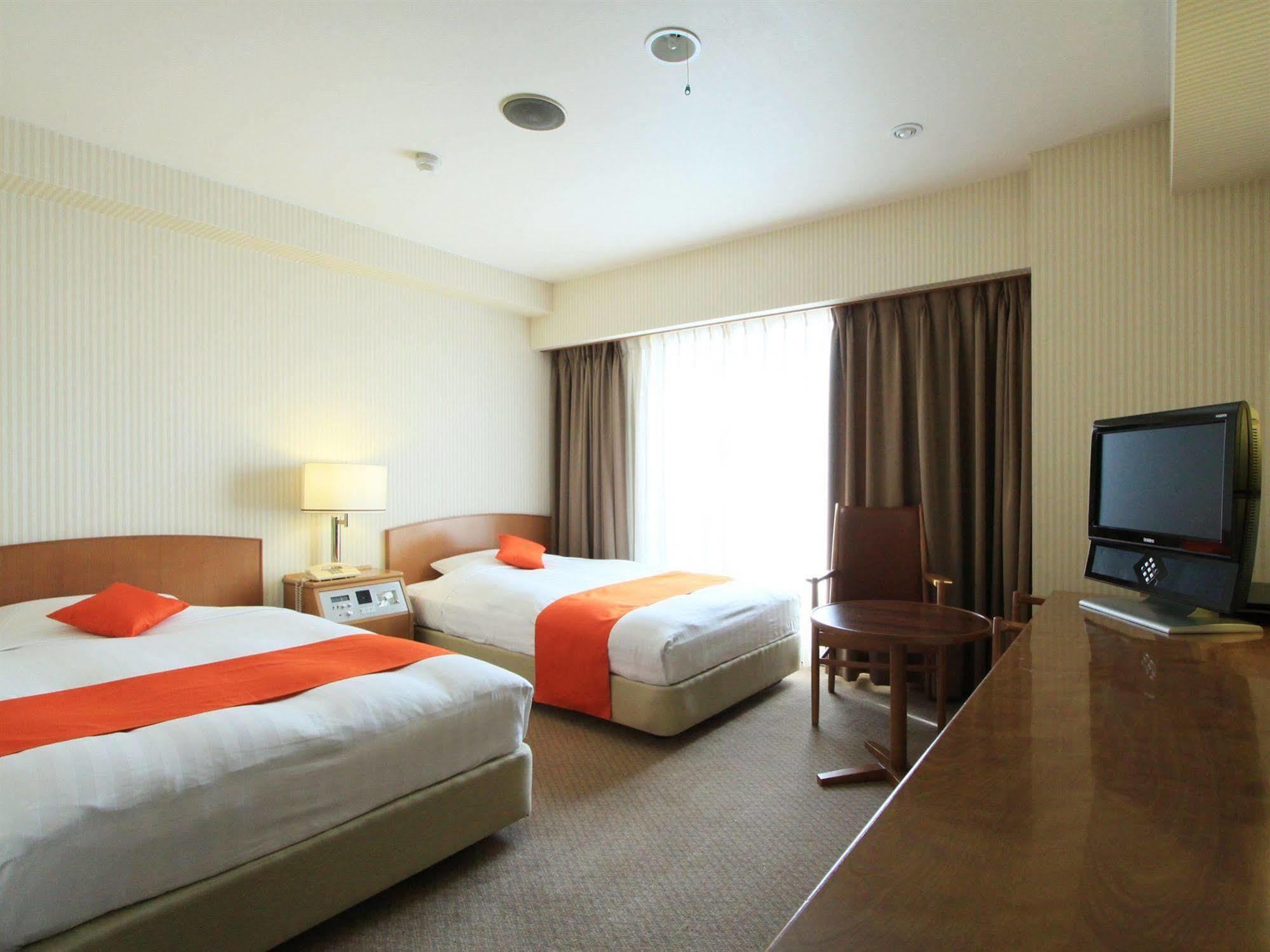 Daiichi Grand Hotel Kobe Sannomiya Exterior photo